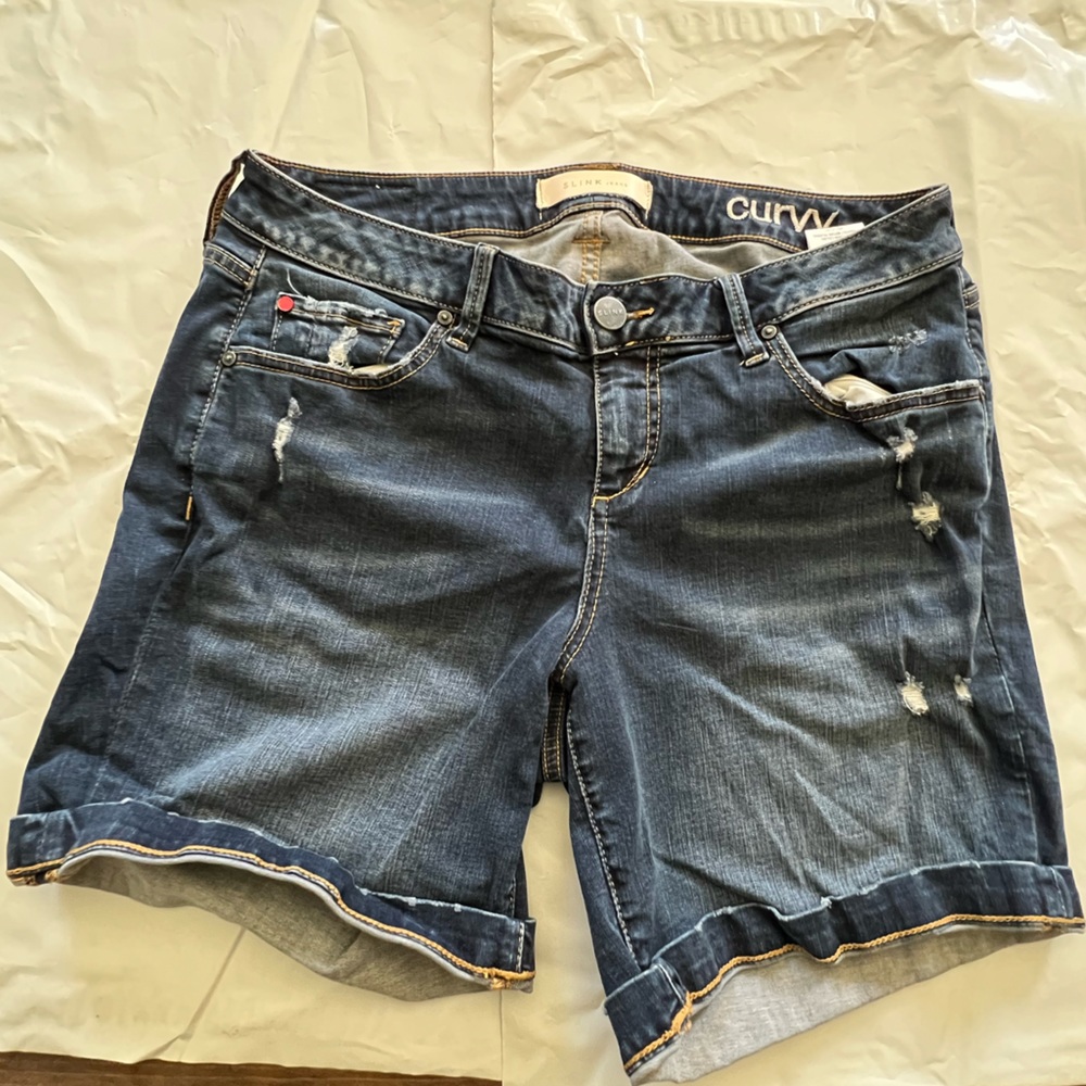 Slink Jeans women’s denim shorts.